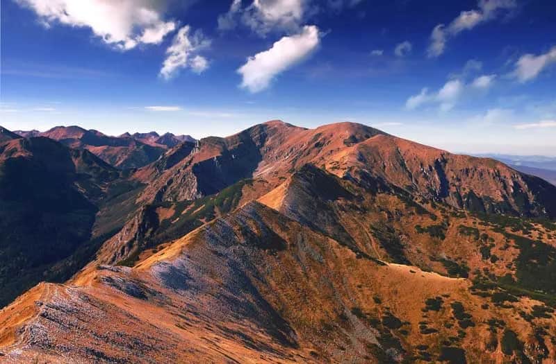 Czerwone Wierchy: czy to trudny szlak dla początkujących turystów?