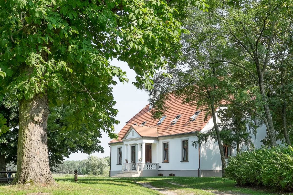 Dworek w Gogolewie nad Wartą - historia, atrakcje i noclegi