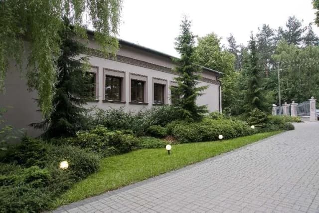 Leśny dworek brzeziny – idealne miejsce na niezapomniane wesele