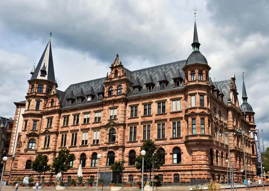 Wiesbaden atrakcje: odkryj niezwykłe miejsca i ukryte skarby